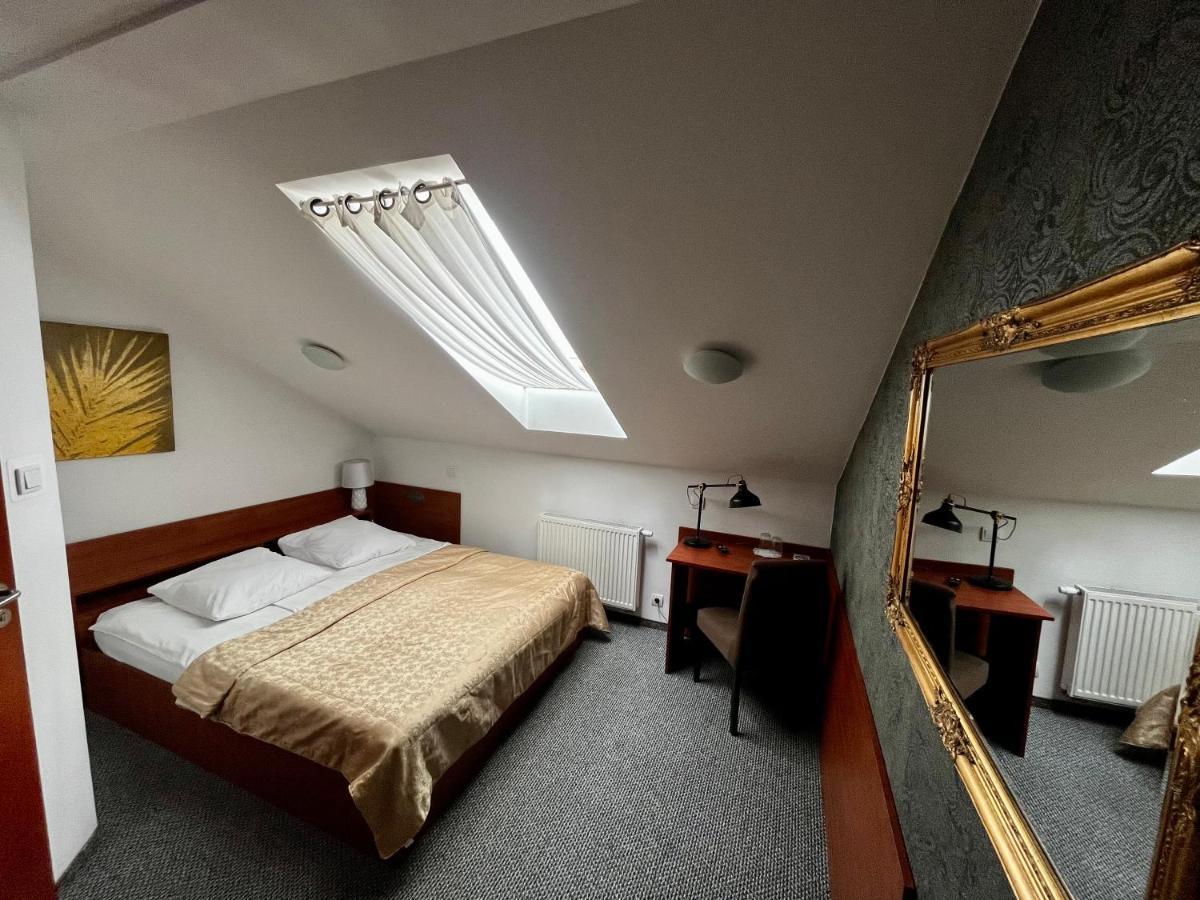 Orion Hotel Parczew 外观 照片