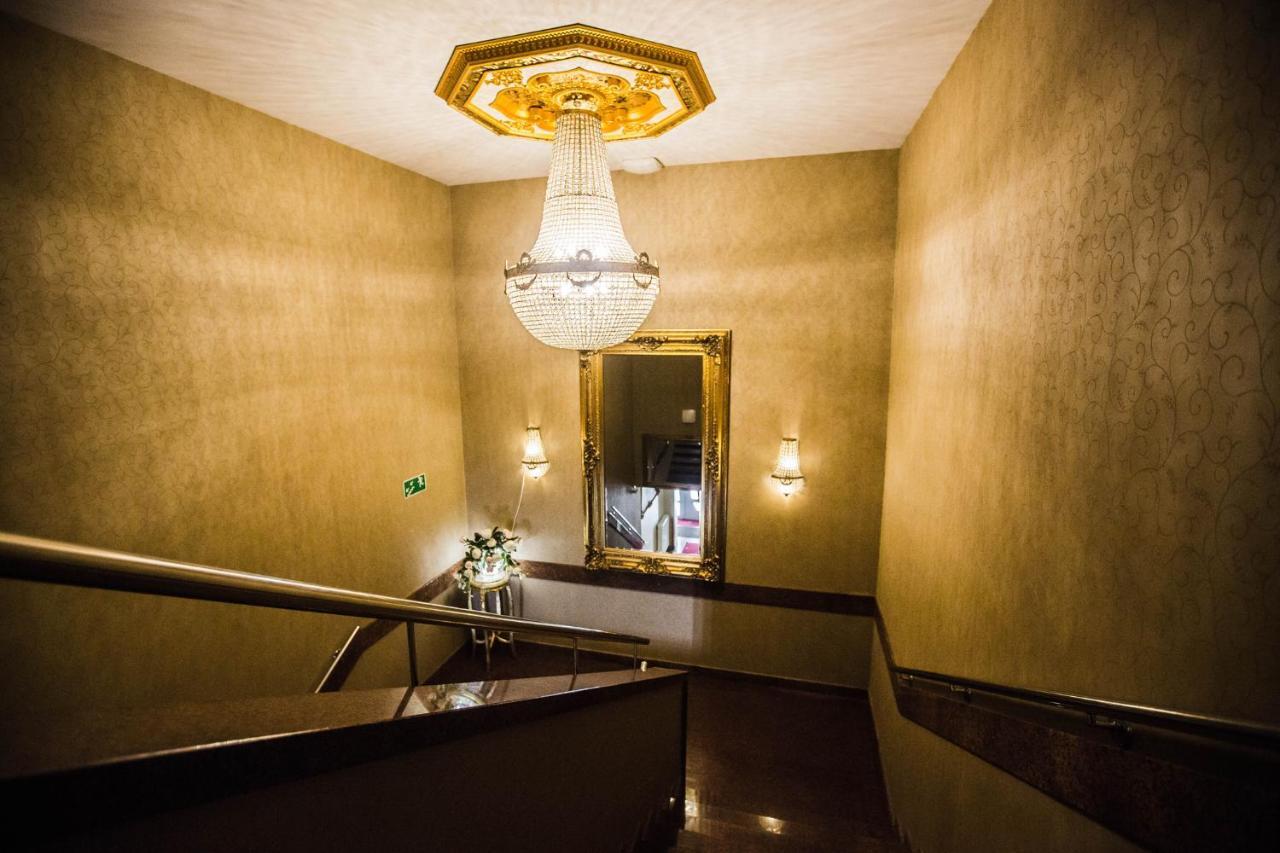 Orion Hotel Parczew 外观 照片